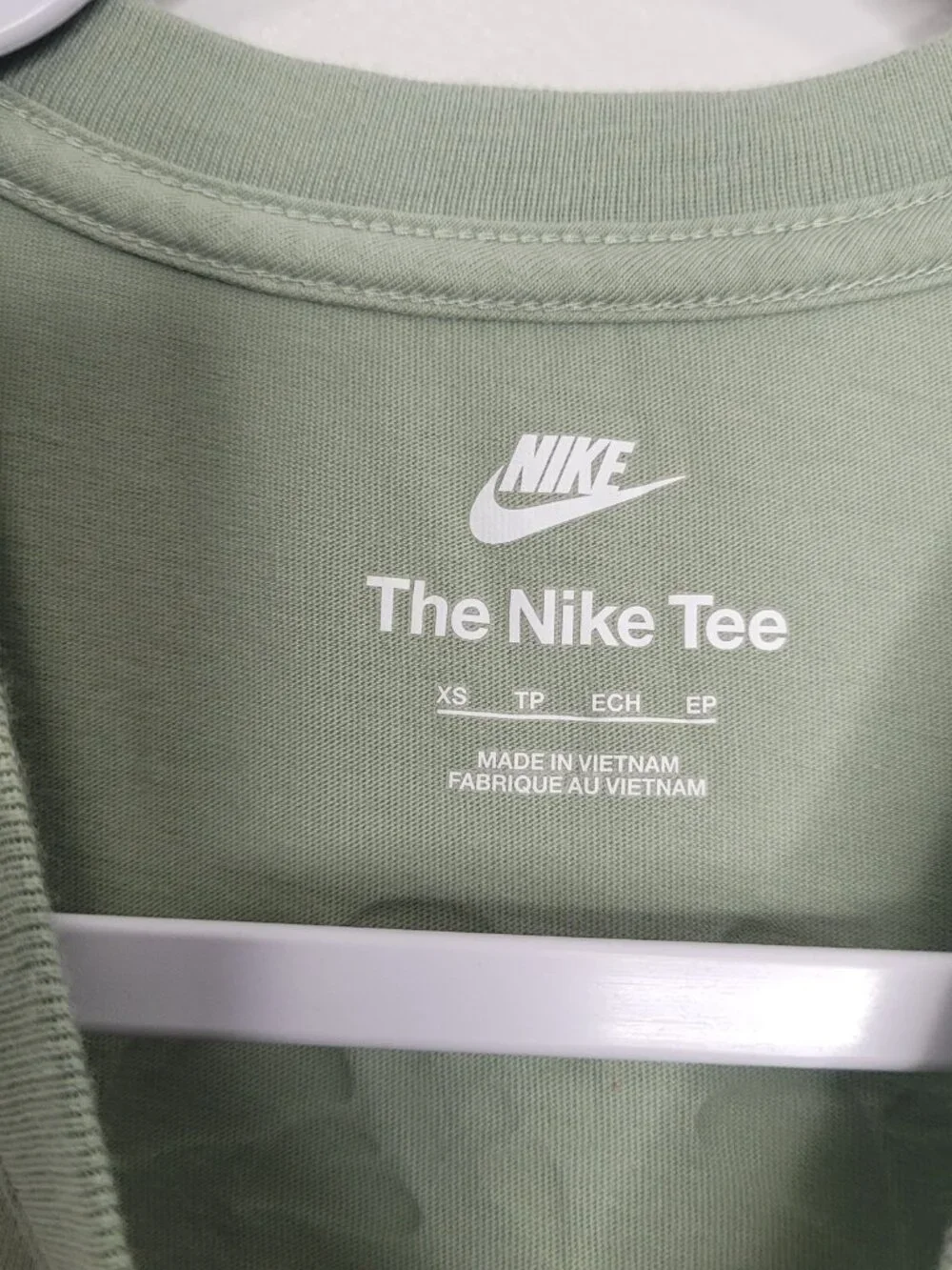 Nike shirt lot green and tan short sleeve minimalist classic casual shirt xs